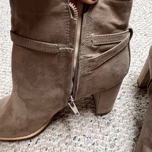 Banana republic boots Faux suede Booties size 10 - Picture 7 of 9